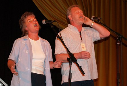 Barrie and Ingrid at Bedworth Festival 2008 (Pete Burnham)